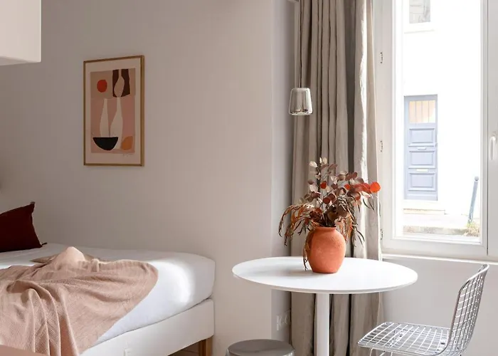 Apartament White - Coeur Chartrons Jardin Public - Parking - Clim